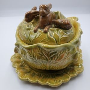 Vintage 1977 Mold Ceramic Green Cabbage Bowl/Dish Rabbits Bunnies On Lid
